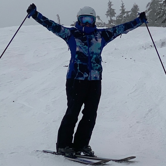 Meet your Posher, Andrea - Picture 1 of 1